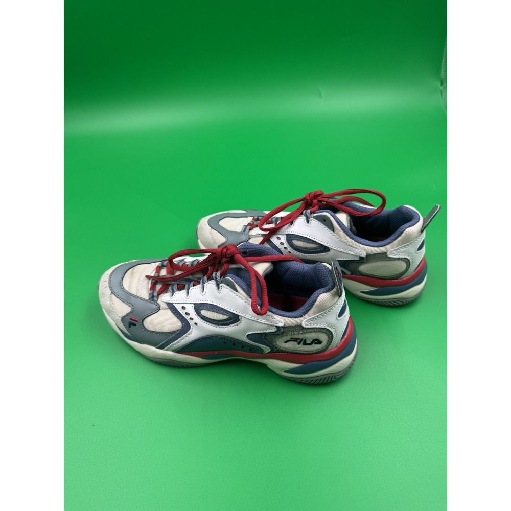 Fila Retro athletic sneakers. white gray blue red lace up running 7.5